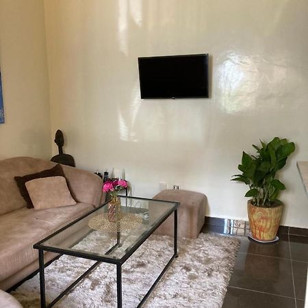 Apartmán Chez Camille A Zac Mbao Diokoul Exteriér fotografie